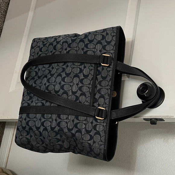 Coach Navy signature tote - Picture 3 of 6